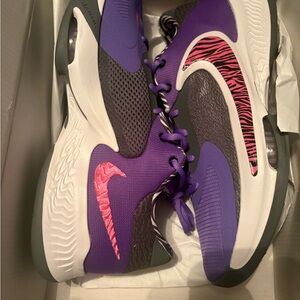 Nike Freak 4 Purple and Pink Sneakers